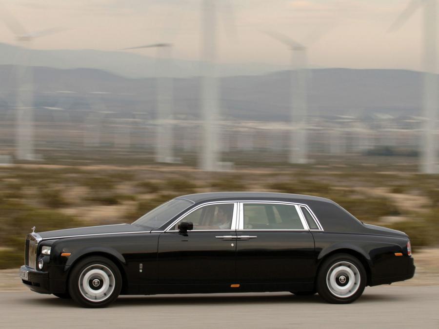  Rolls-Royce Phantom EWB 2005 года  (фото 6 из 19)